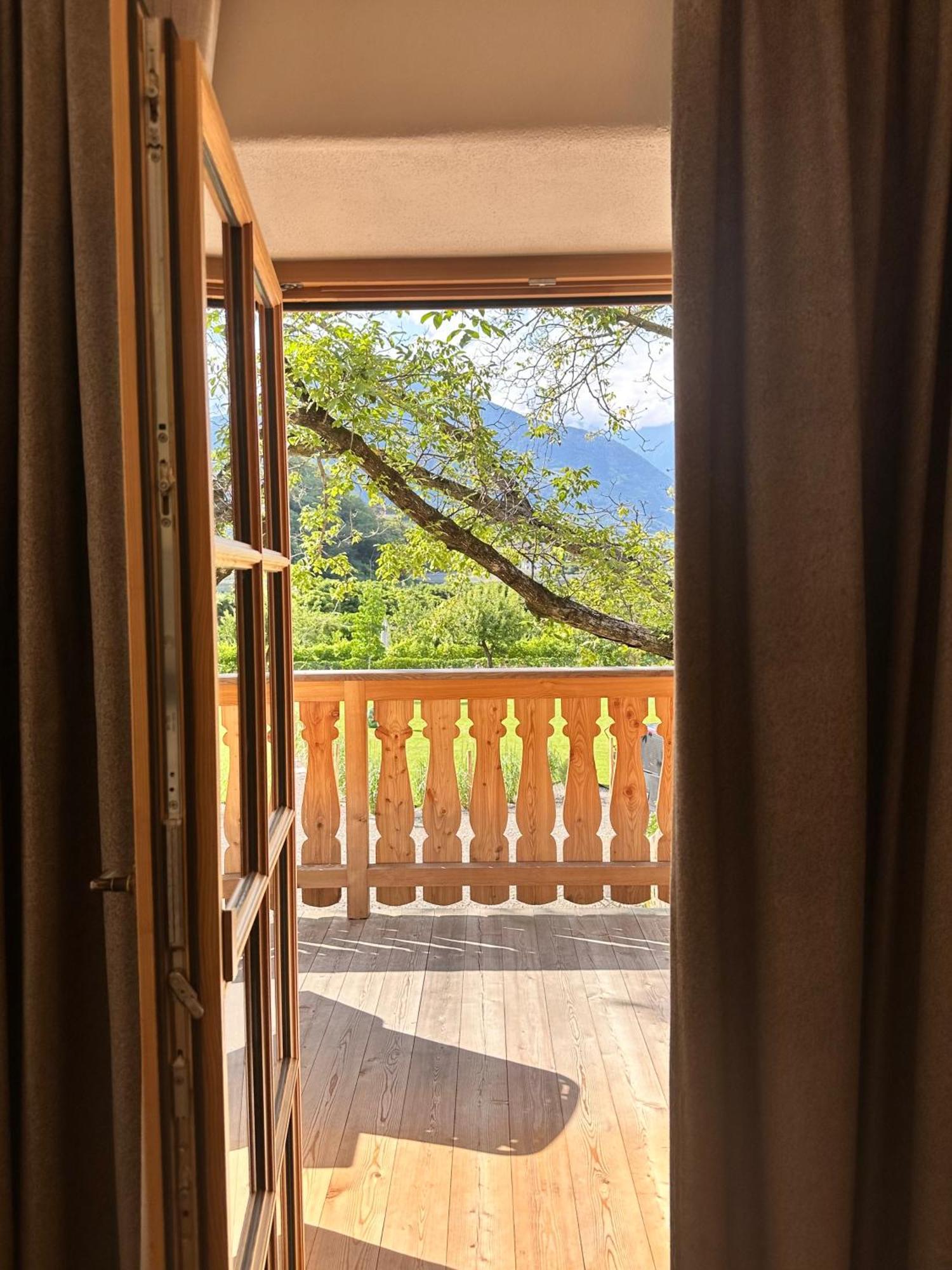 Breitenberg Apartment *